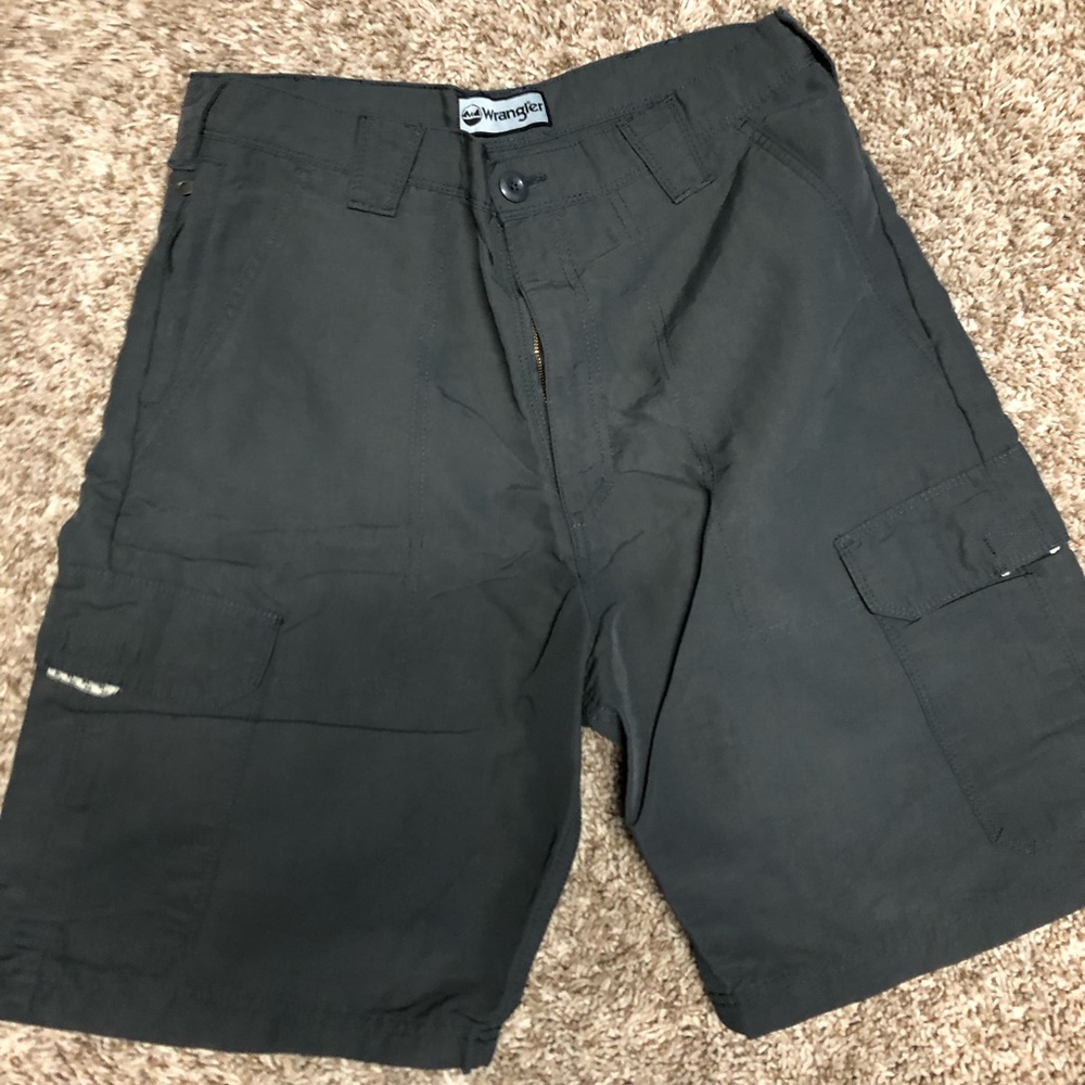 Men’s Wrangler shorts